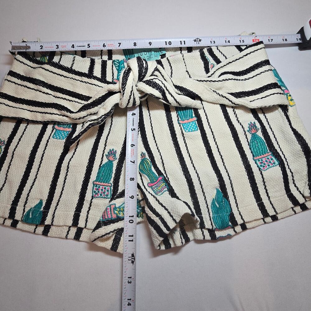 Judith March striped cactus paperbag shorts. Size L. Retails $89. 100% Cotton - Picture 2 of 5